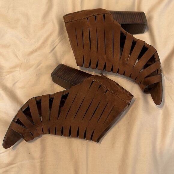 Carlos Santana Polly size 9.5 fabric zip back heeled sandals GUC No box - Picture 5 of 16